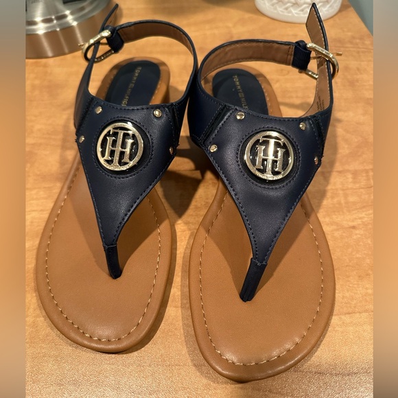 Tommy Hilfiger Navy and Tan Sandals NWOB - Picture 3 of 7